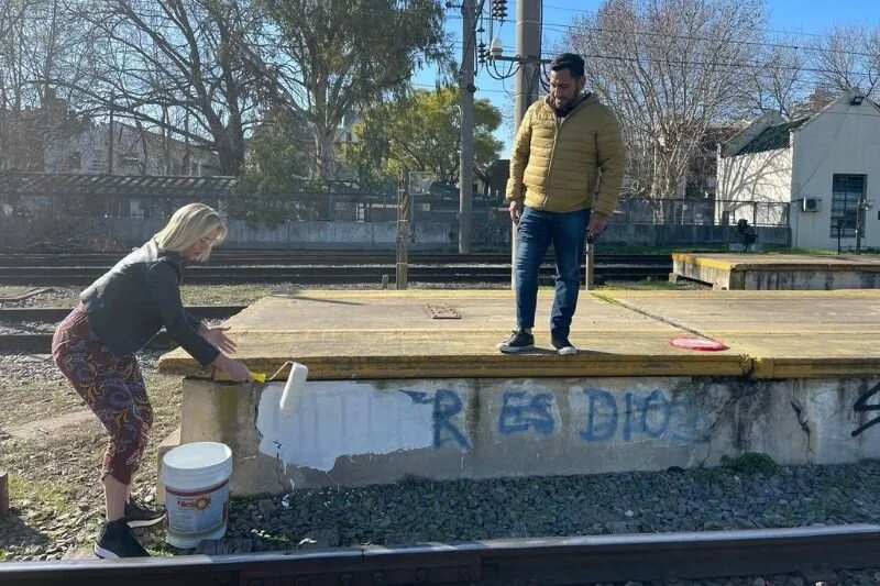 Antisemitic graffiti in Buenos Aires: "Hitler is God"